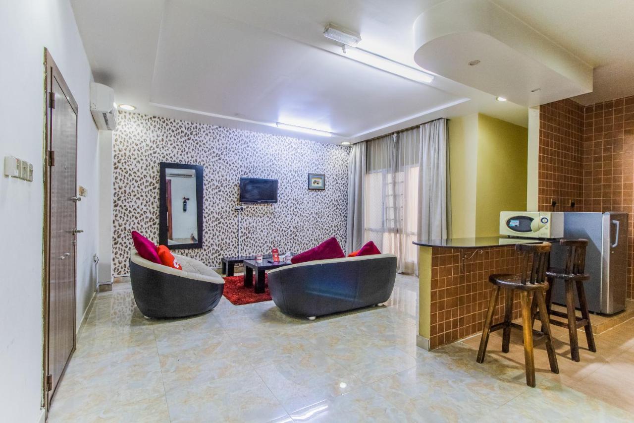 Oyo 109 Al Thabit Modern Hotel Apartment Ḩayl Āl ‘Umayr Buitenkant foto