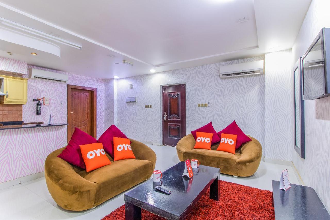 Oyo 109 Al Thabit Modern Hotel Apartment Ḩayl Āl ‘Umayr Buitenkant foto