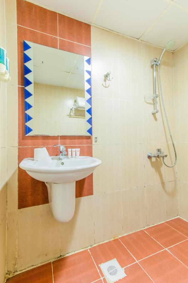 Oyo 109 Al Thabit Modern Hotel Apartment Ḩayl Āl ‘Umayr Buitenkant foto