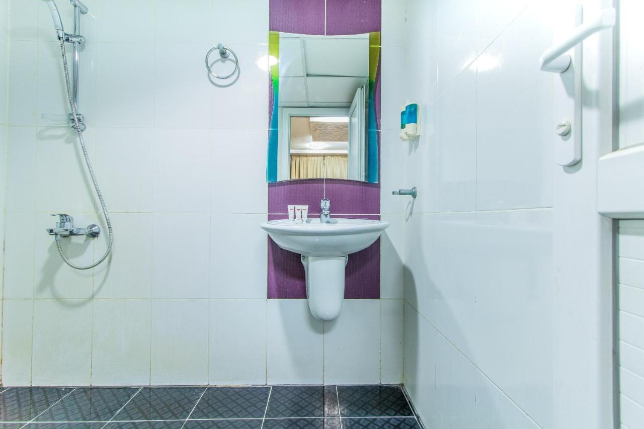 Oyo 109 Al Thabit Modern Hotel Apartment Ḩayl Āl ‘Umayr Buitenkant foto