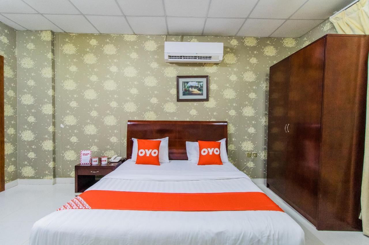 Oyo 109 Al Thabit Modern Hotel Apartment Ḩayl Āl ‘Umayr Buitenkant foto